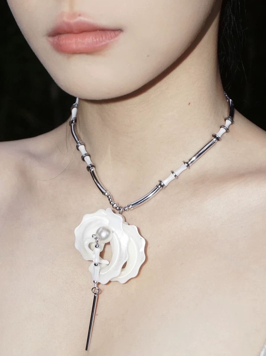 AROUND Necklace