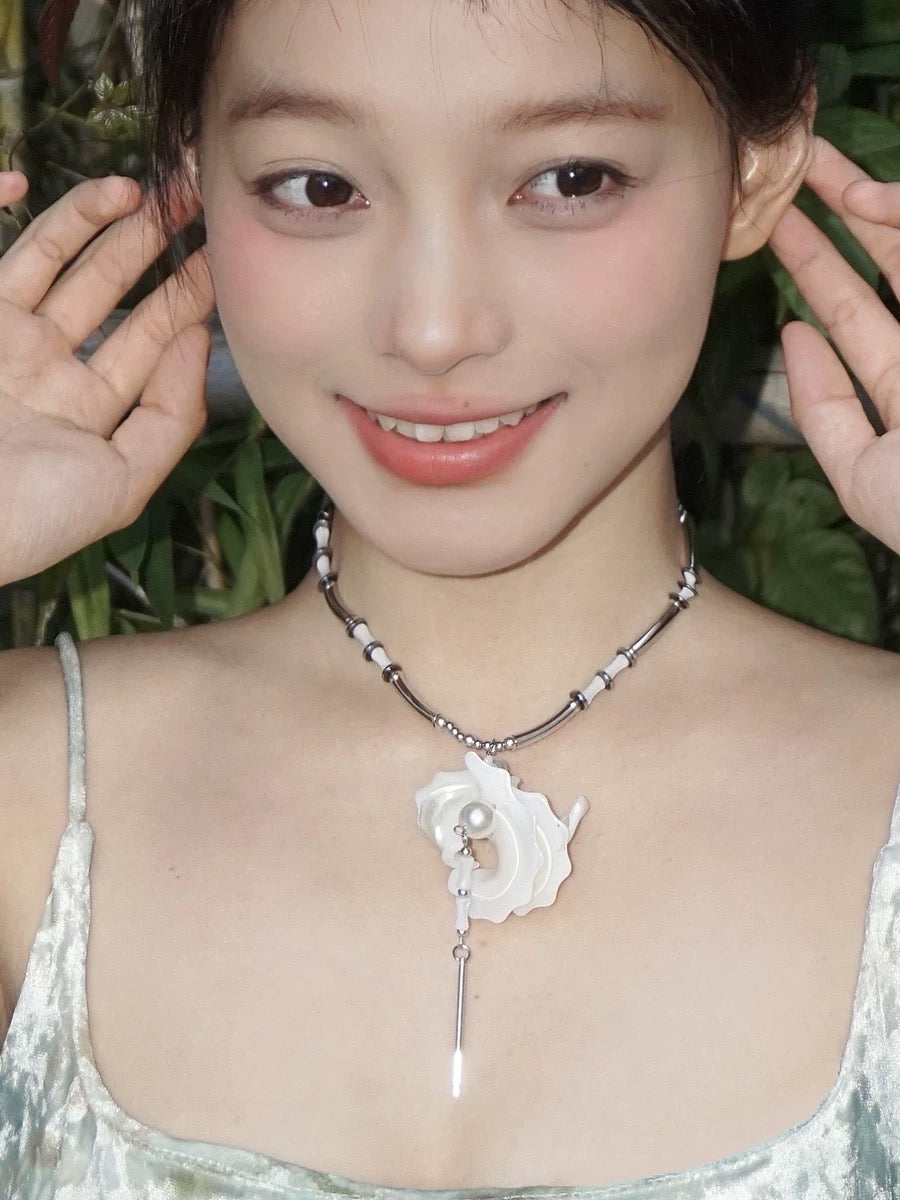 AROUND Necklace